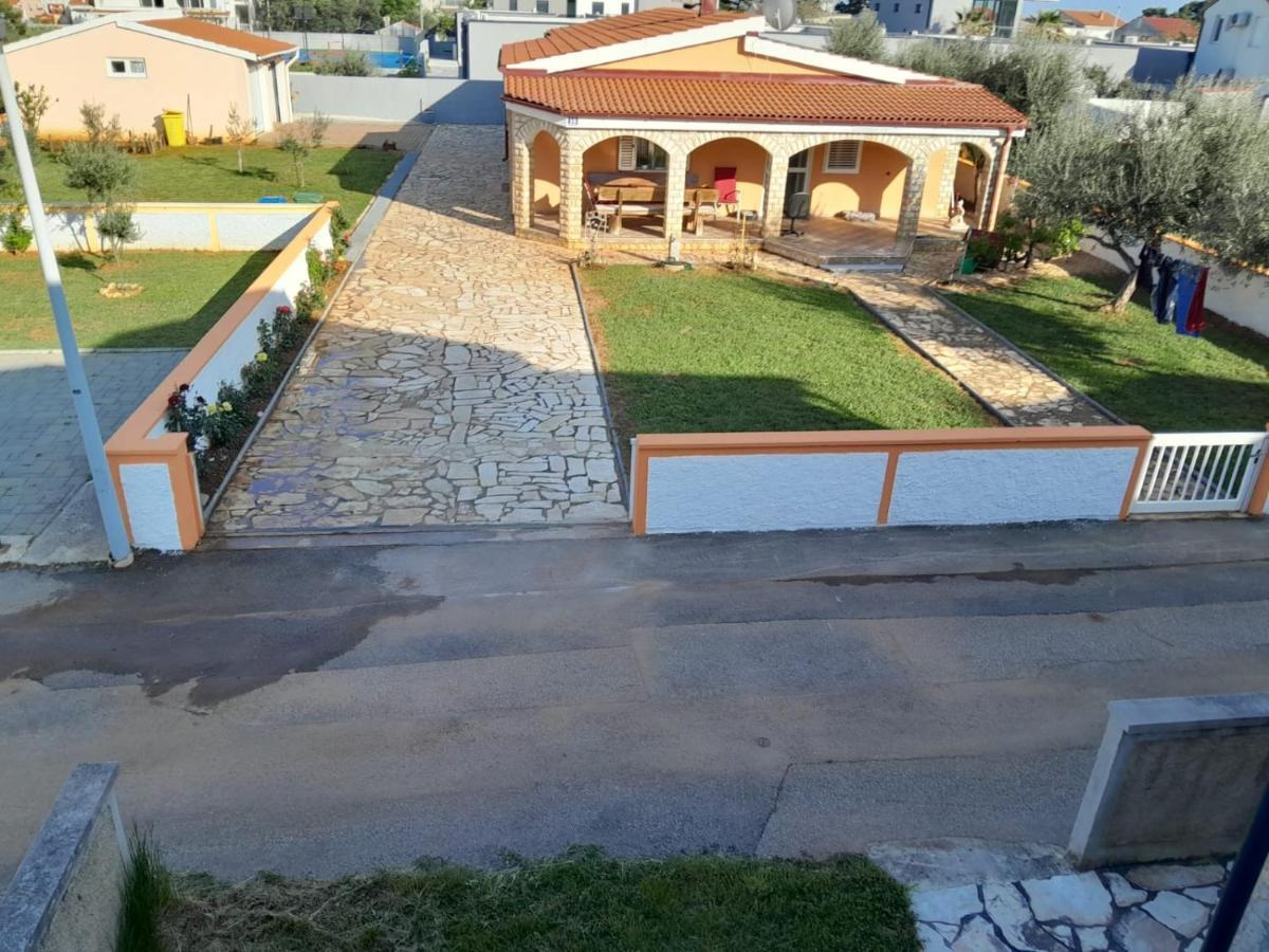Studio Apartman I Mali Apartman Vir Εξωτερικό φωτογραφία